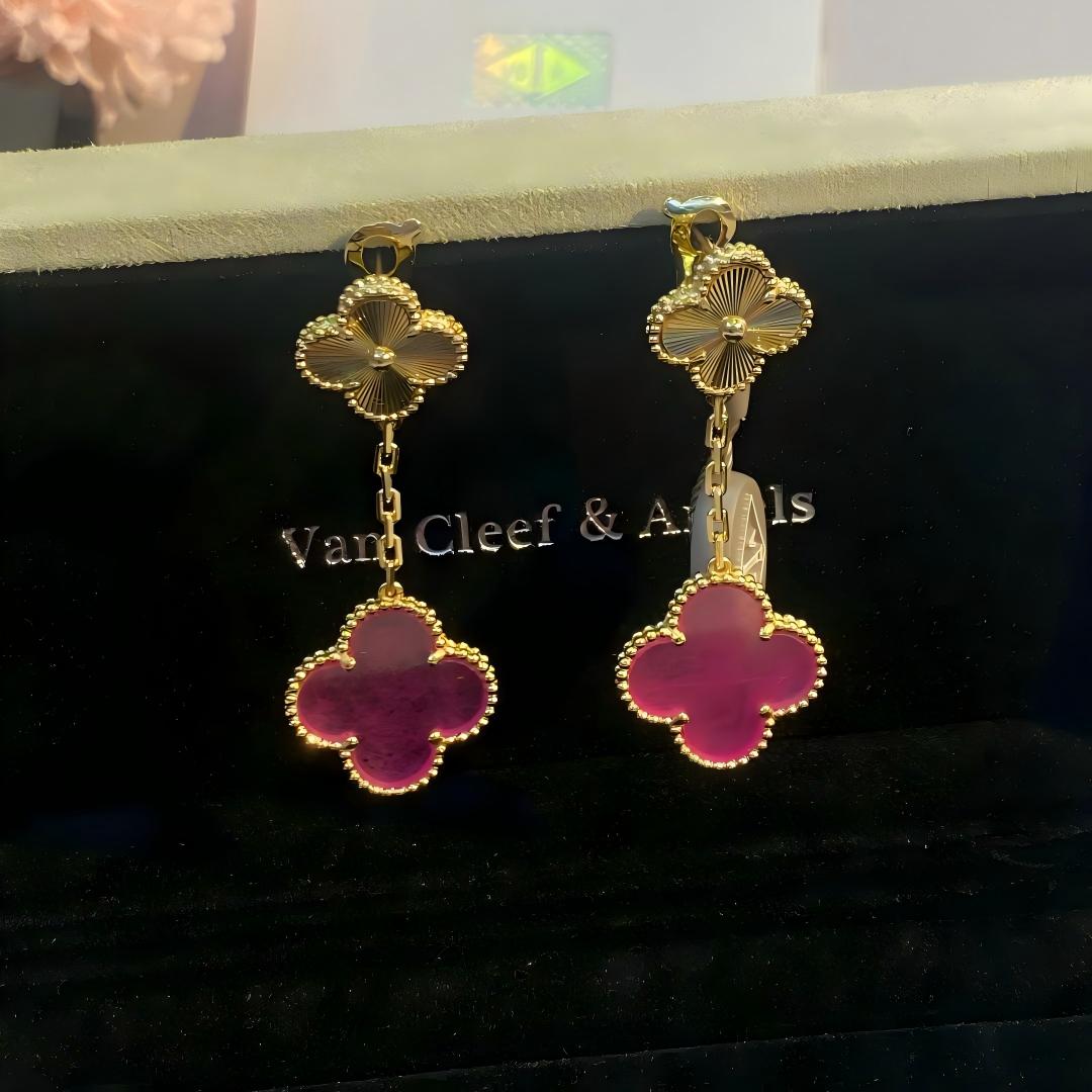 [Favorite]NEW CLOVER 2 MOTIF PINK ENAMEL EARRINGS