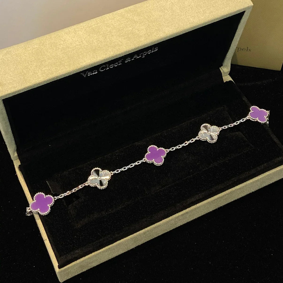 [Favorite]LUCKY CLOVER 5-MOTIF BRACELET - VIOLET COLLECTION