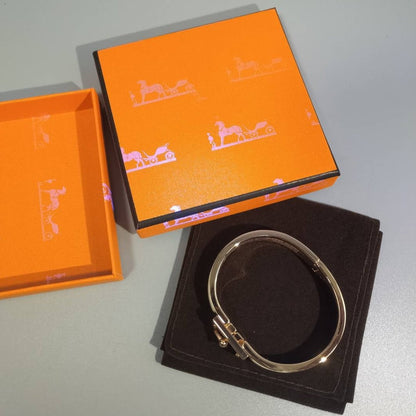 [Favorite]H ROUGE ARMBAND