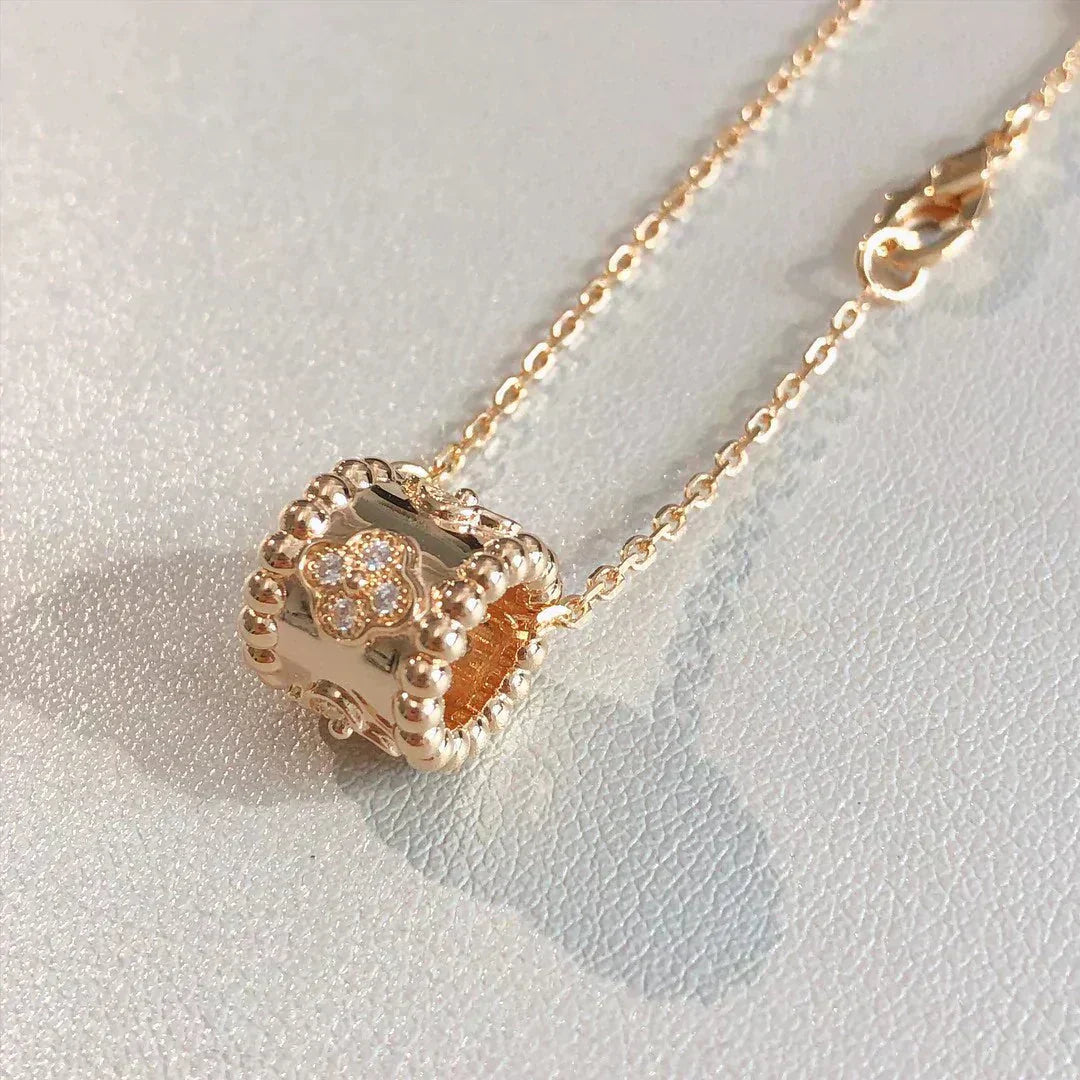 [Favorite]KALEIDOSCOPE PENDANT NECKLACE