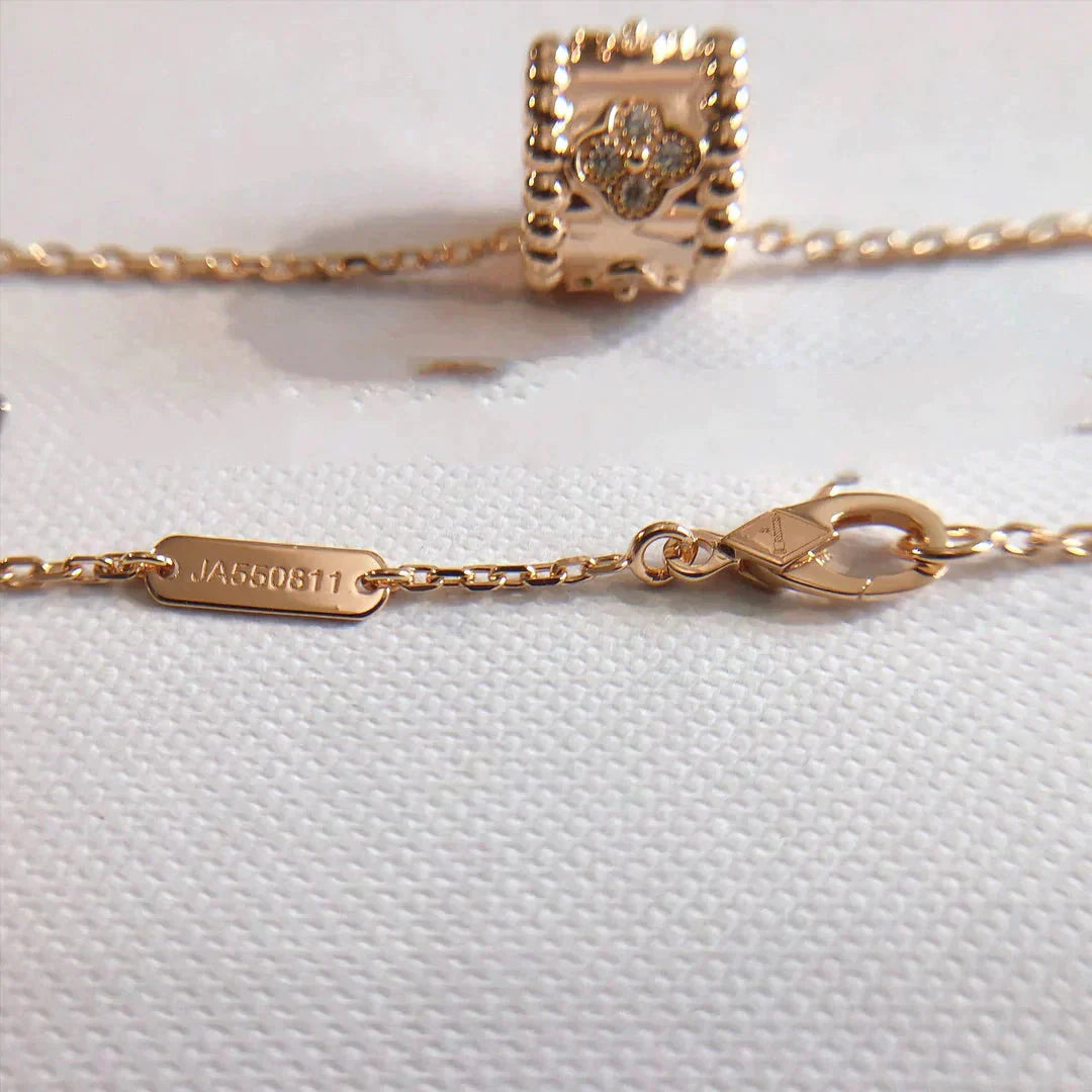 [Favorite]KALEIDOSCOPE PENDANT NECKLACE