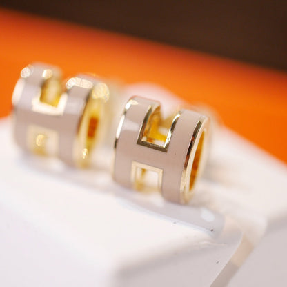 [Favorite]MINI POP H GOLD EARRINGS GREY