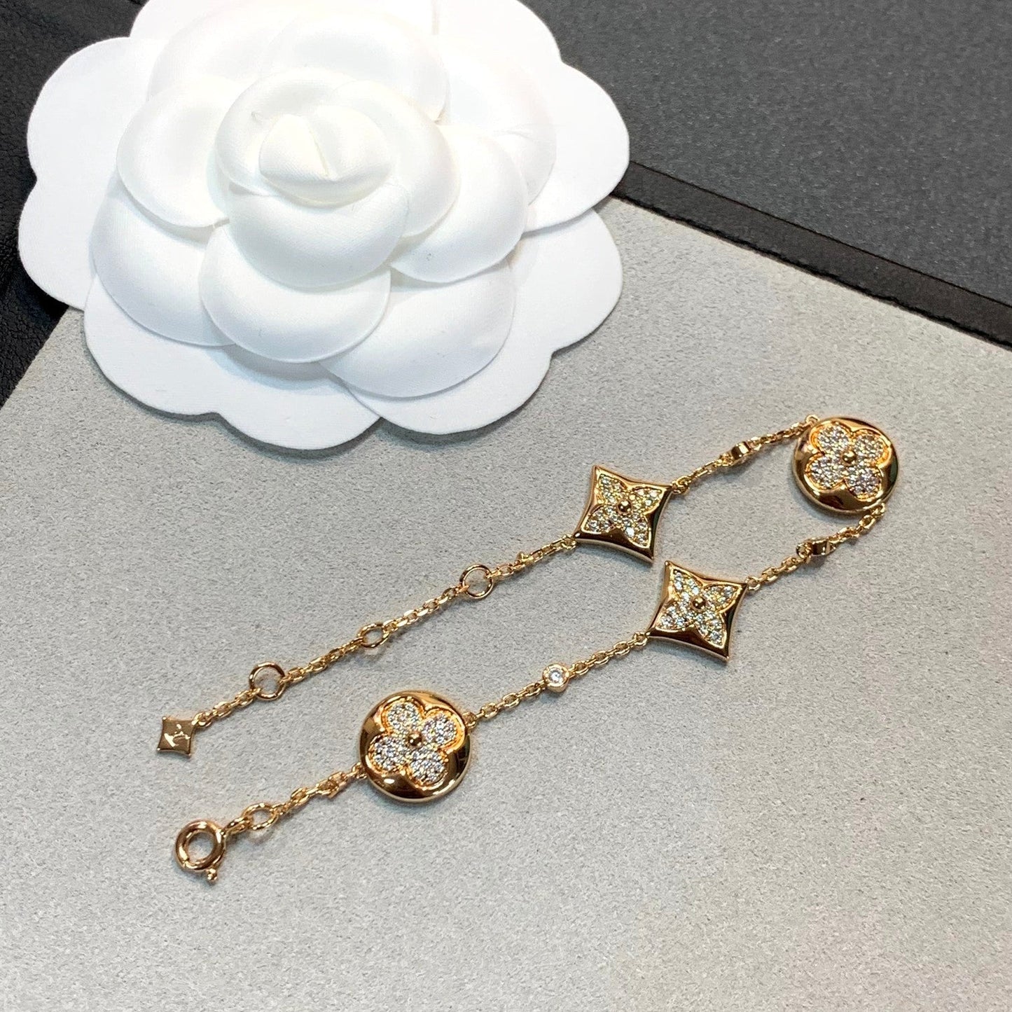 [Favorite]STAR AND SUN 4 MOTIFS GOLD DIAMONDS BRACELET