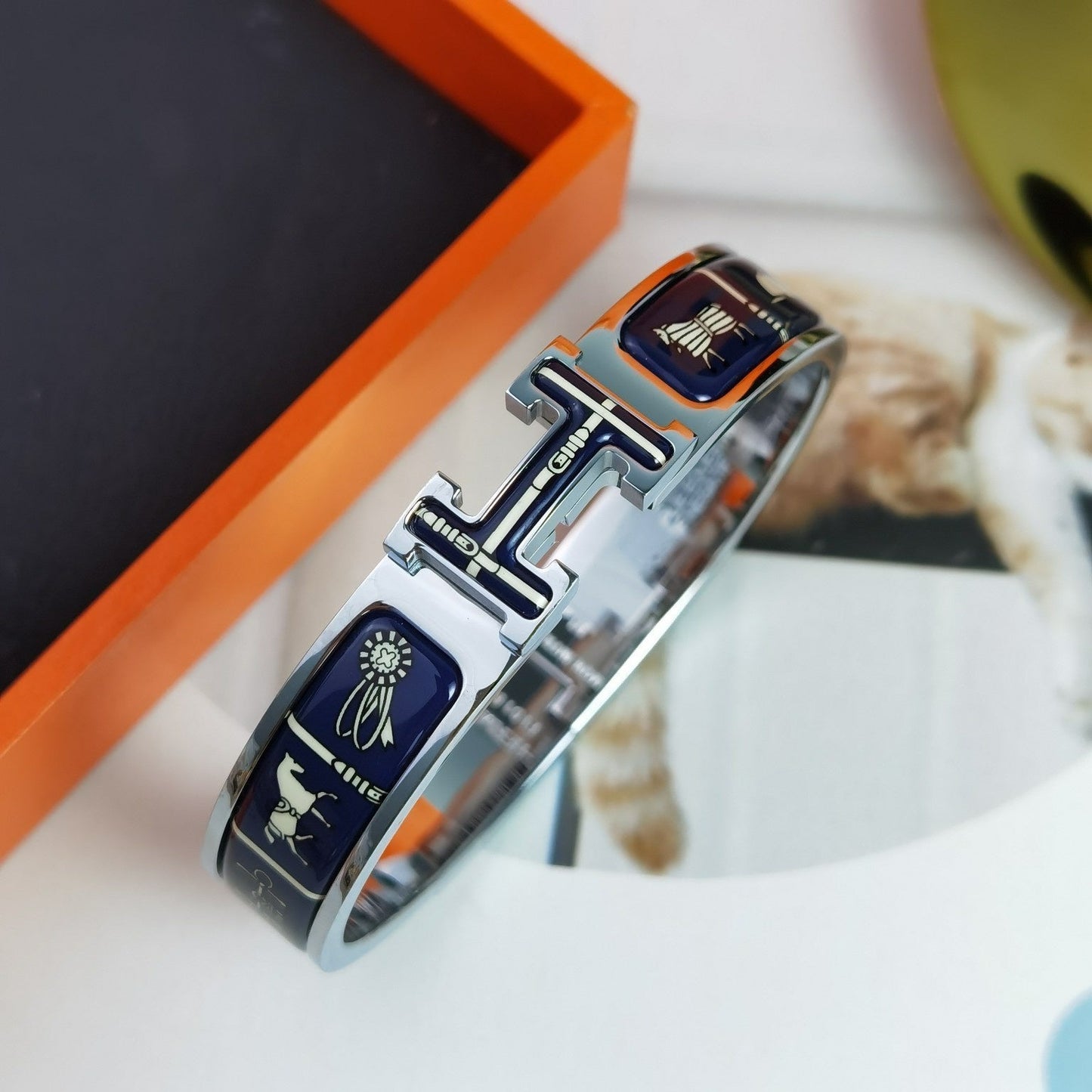 [Favorite]H DECKEN DUNKELBLAUES ARMBAND