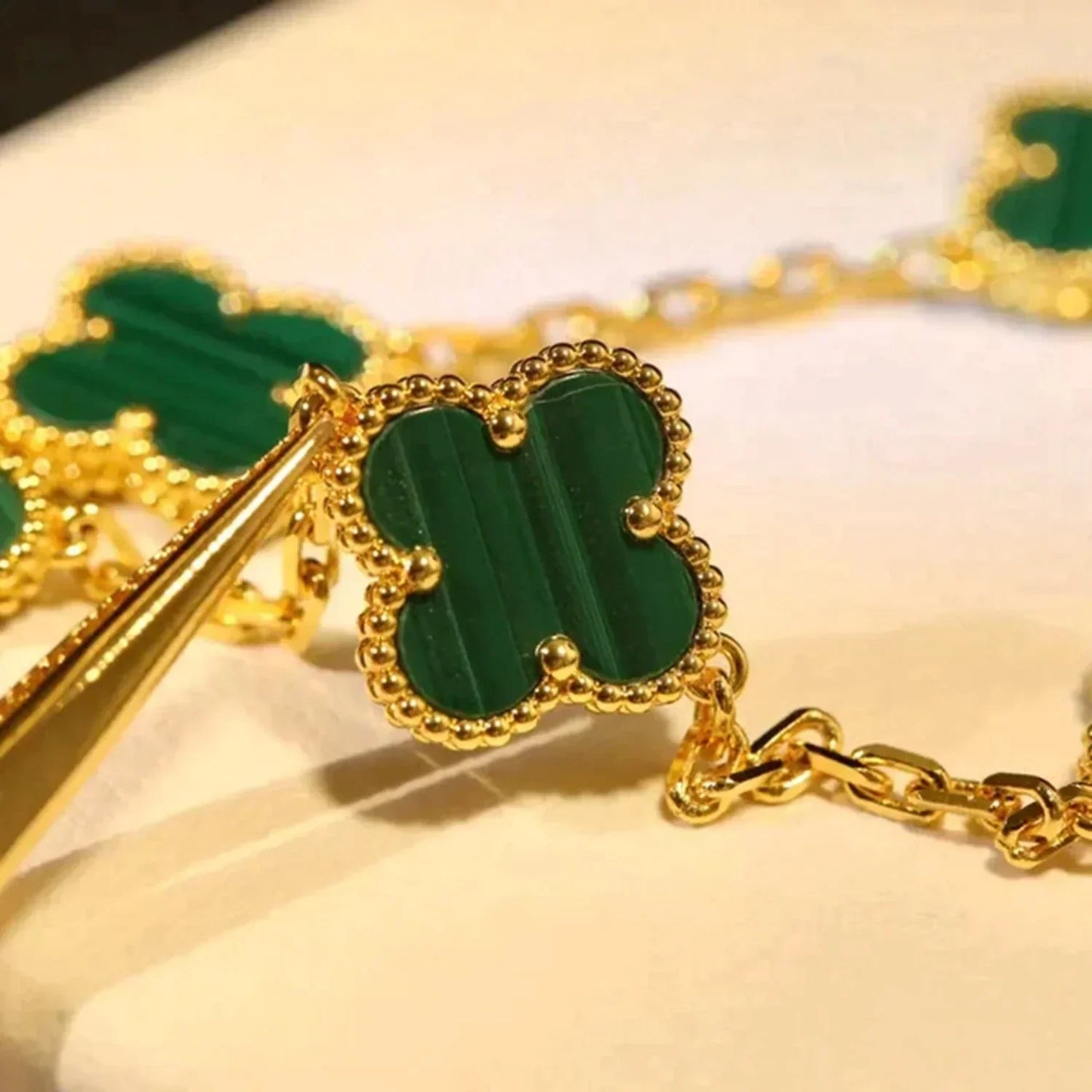 [Favorite]LUCKY CLOVER 5-MOTIF BRACELET - MALACHITE COLLECTION