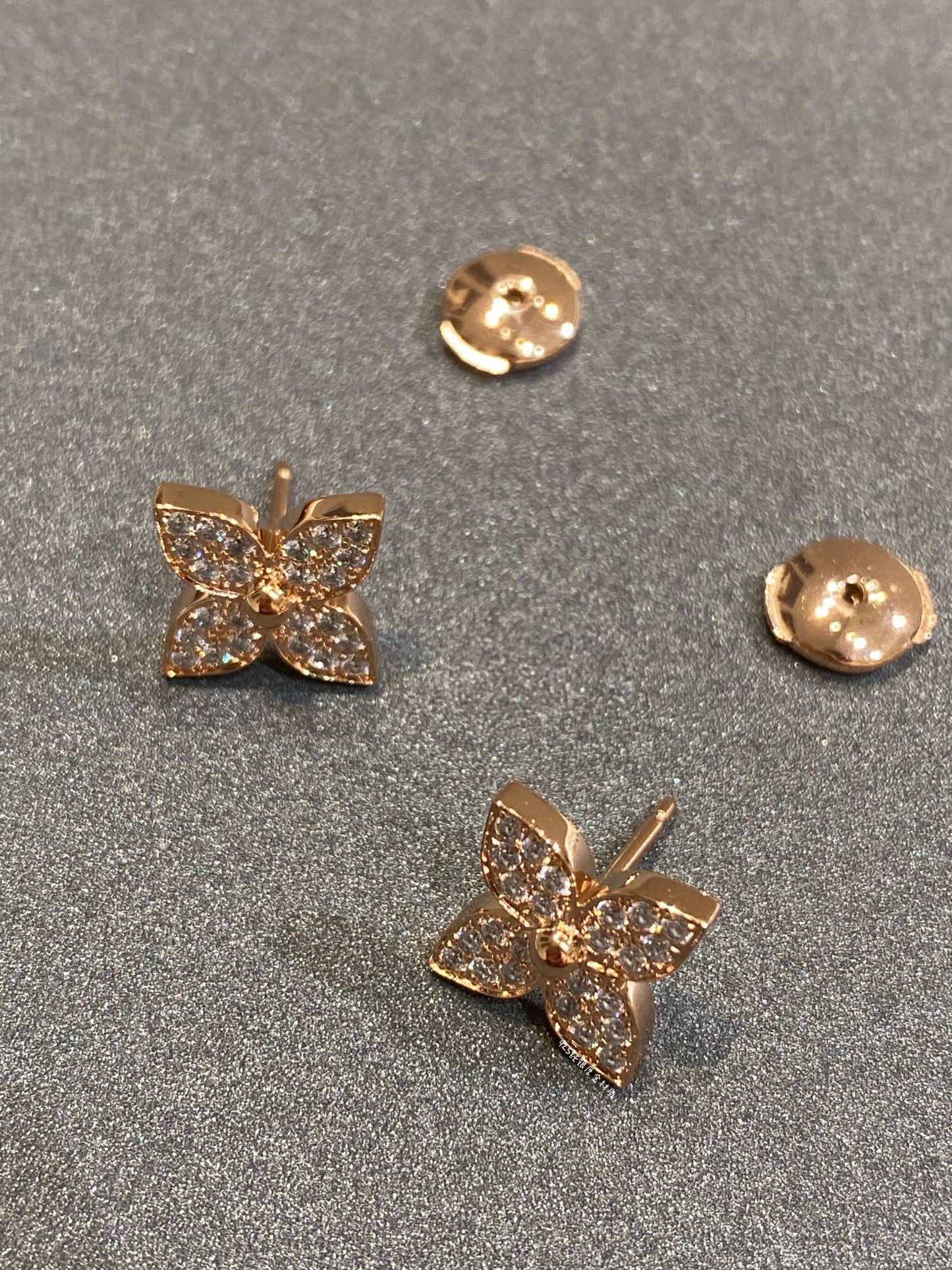 [Favorite]STAR DIAMOND EARRINGS