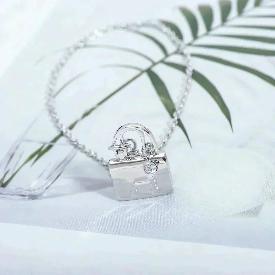 [Favorite]AMULETTE PEDANT SILVER NECKLACE