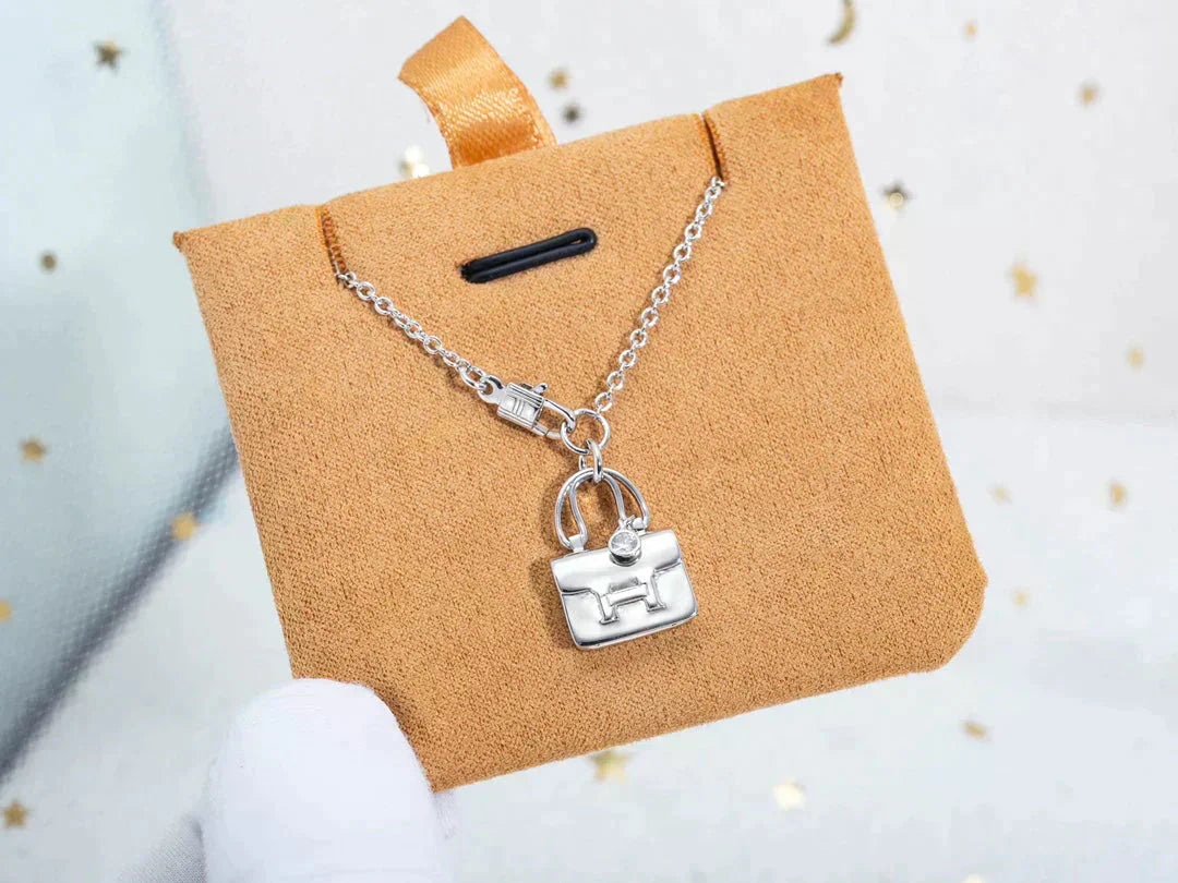[Favorite]AMULETTE PEDANT SILVER NECKLACE