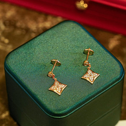 [Favorite]STAR DIAMONDS EARRINGS GOLD