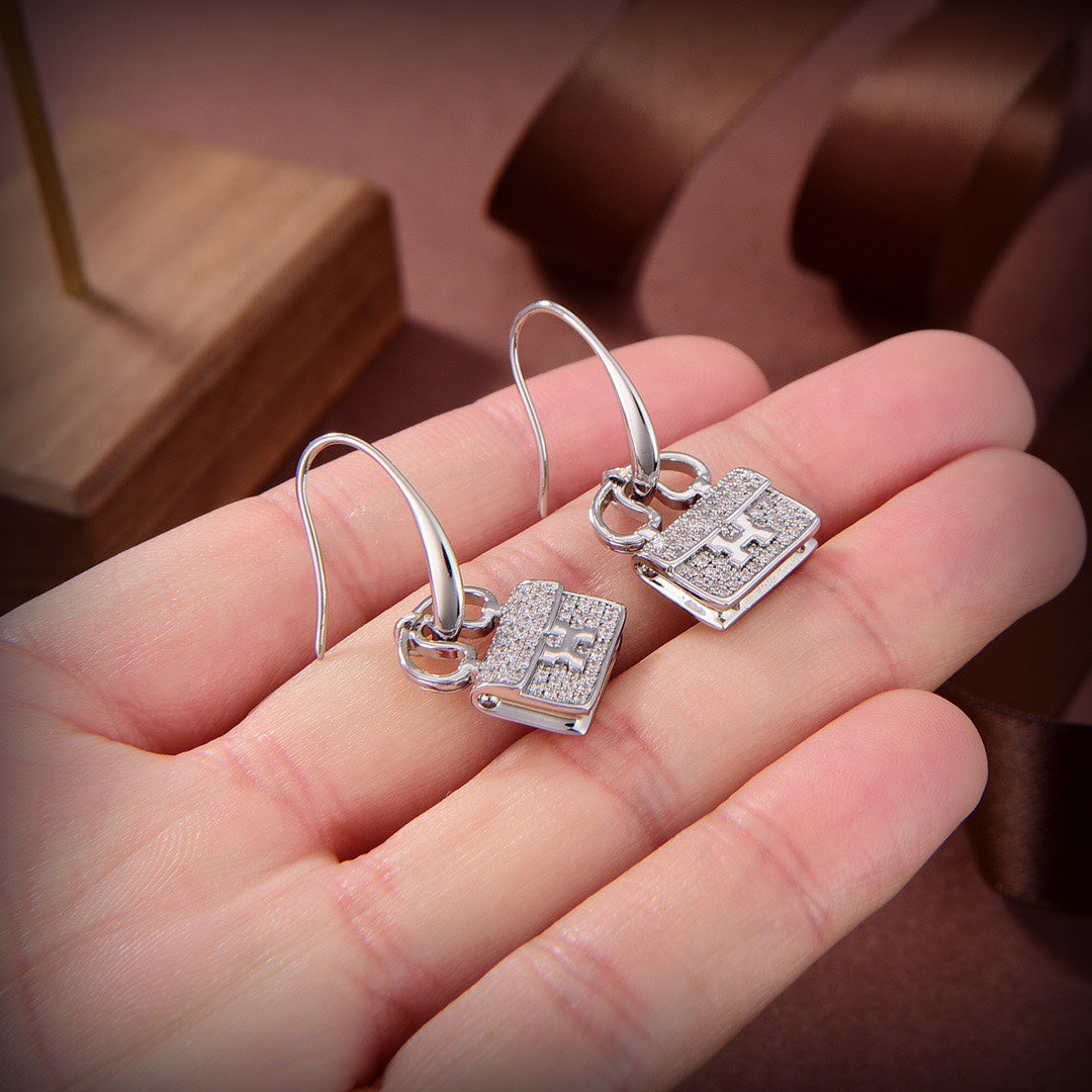 [Favorite]KELLY DIAMOND EARRINGS