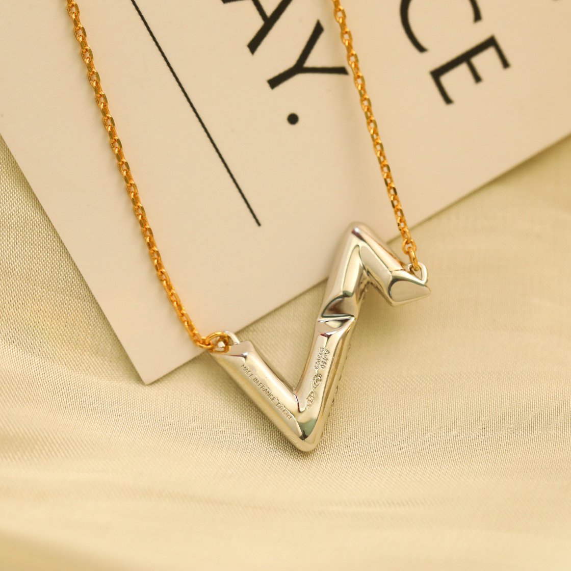 [Favorite]VOLT SILVER DIAMOND PEDANT NECKLACE
