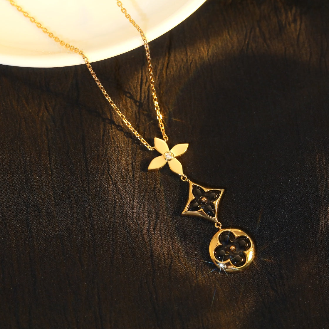 [Favorite]STAR AND SUN ONYX ROSE GOLD NECKLACE