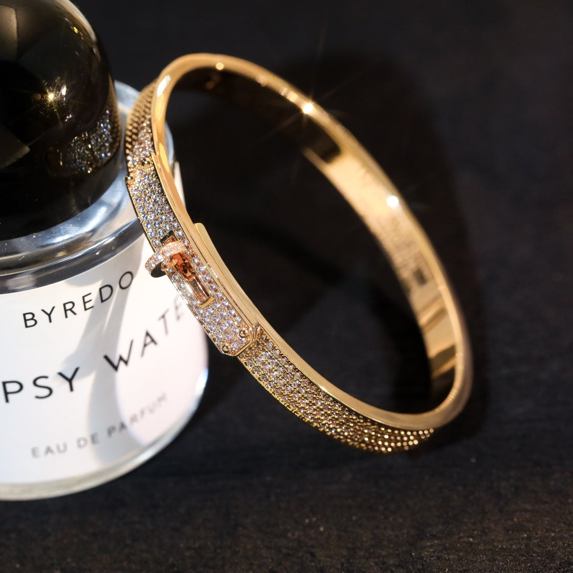 [Favorit] KELLY ARMBAND MIT DIAMANTEN