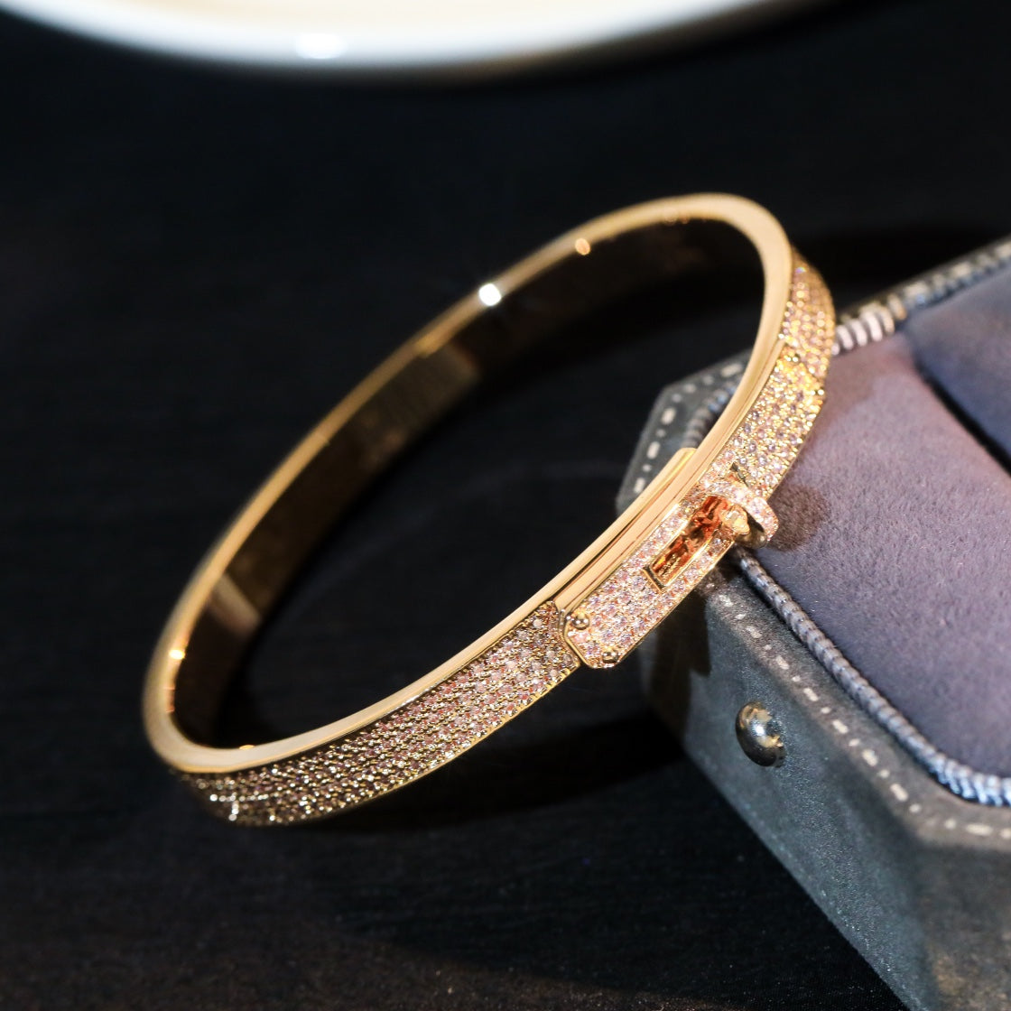 [Favorit] KELLY ARMBAND MIT DIAMANTEN