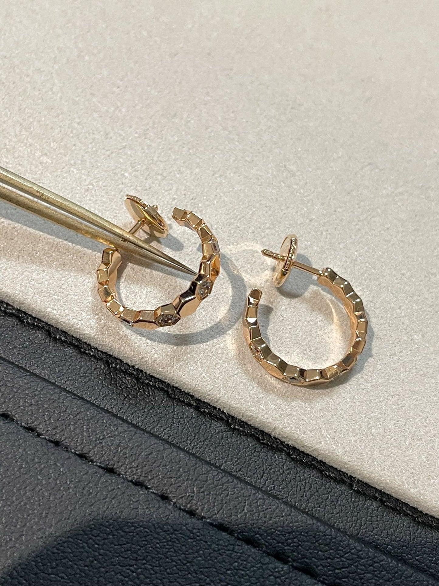 [Liebling]Hohl Design Vierblättriges Kleeblatt Blumenform Ring