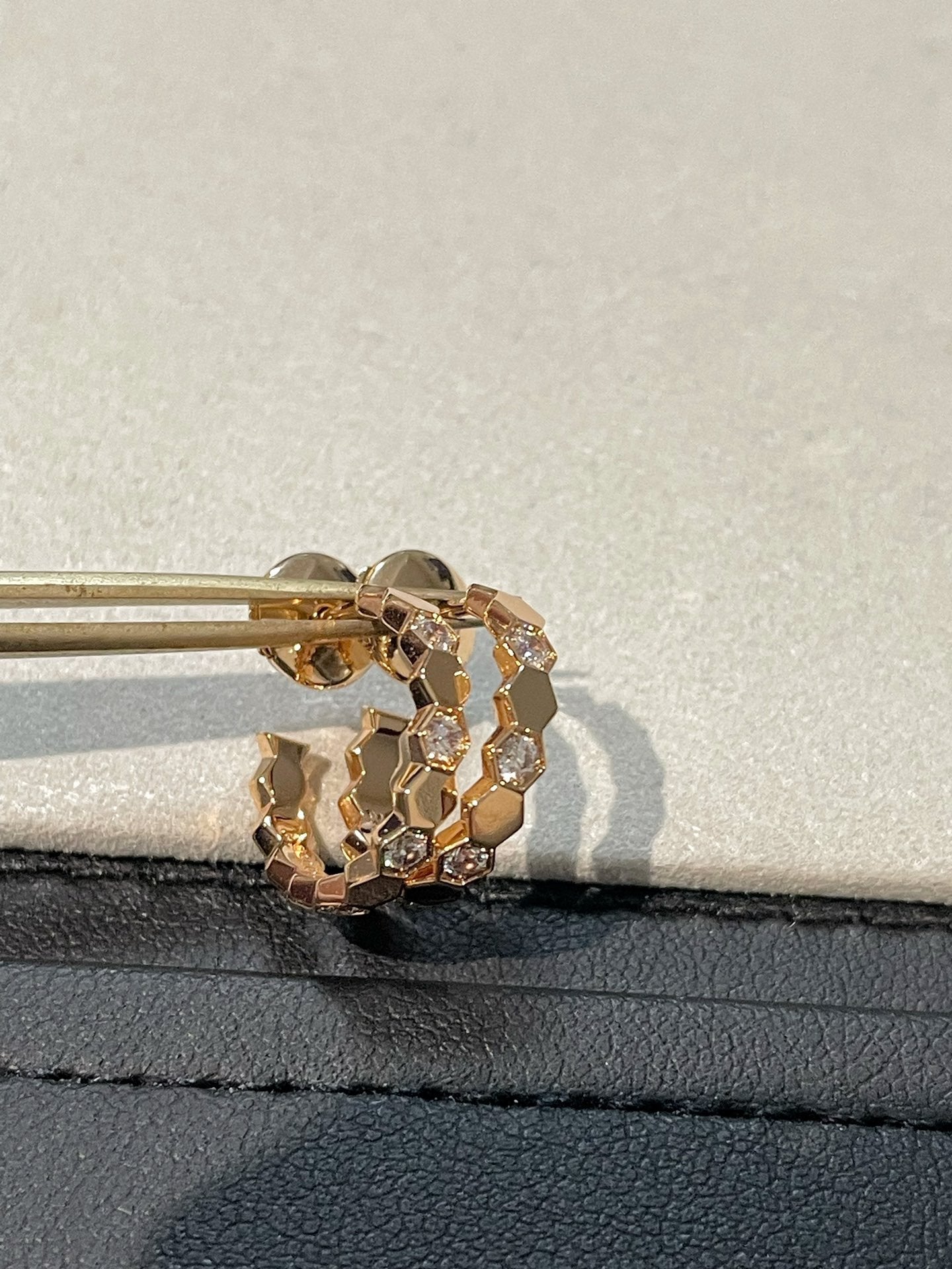 [Liebling]Hohl Design Vierblättriges Kleeblatt Blumenform Ring
