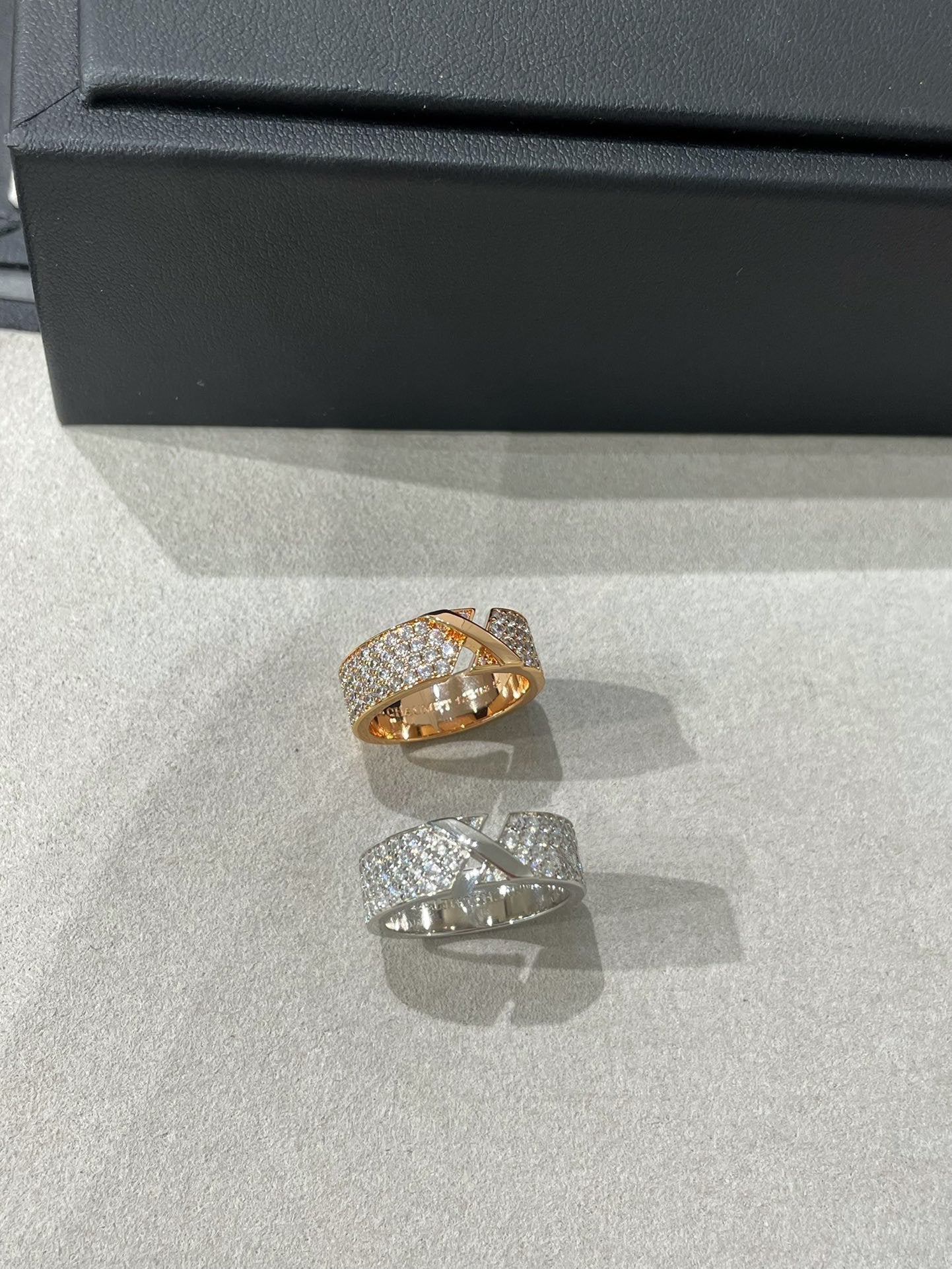 [Favorite]LIENS EVIDENCE  DIAMOND PAVED RING