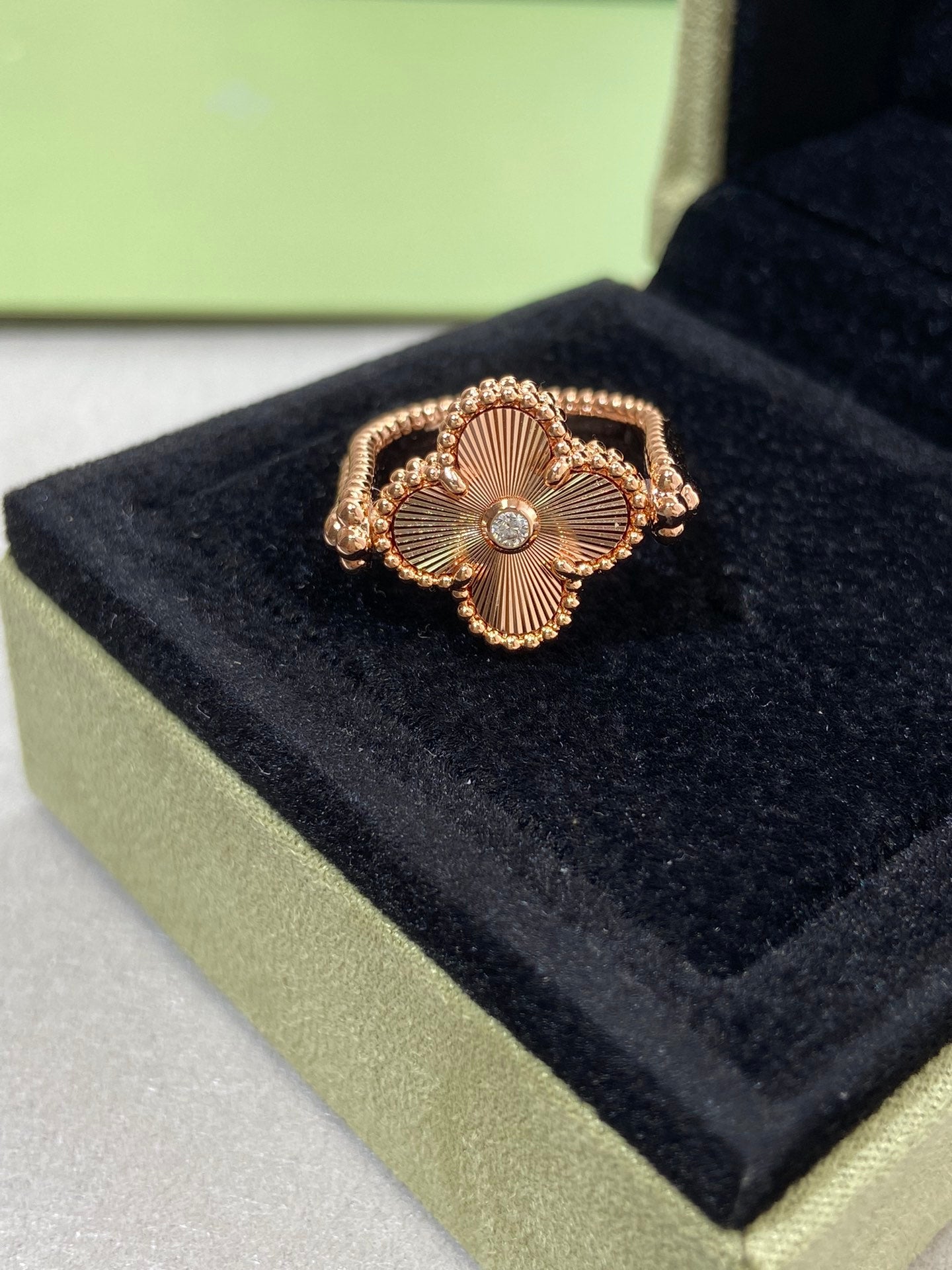 [Favorite]LUCKY CLOVER GOLD REVERSIBLE RING