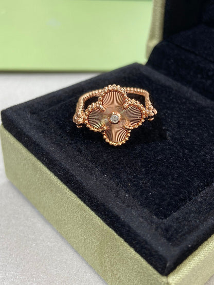 [Favorite]LUCKY CLOVER GOLD REVERSIBLE RING