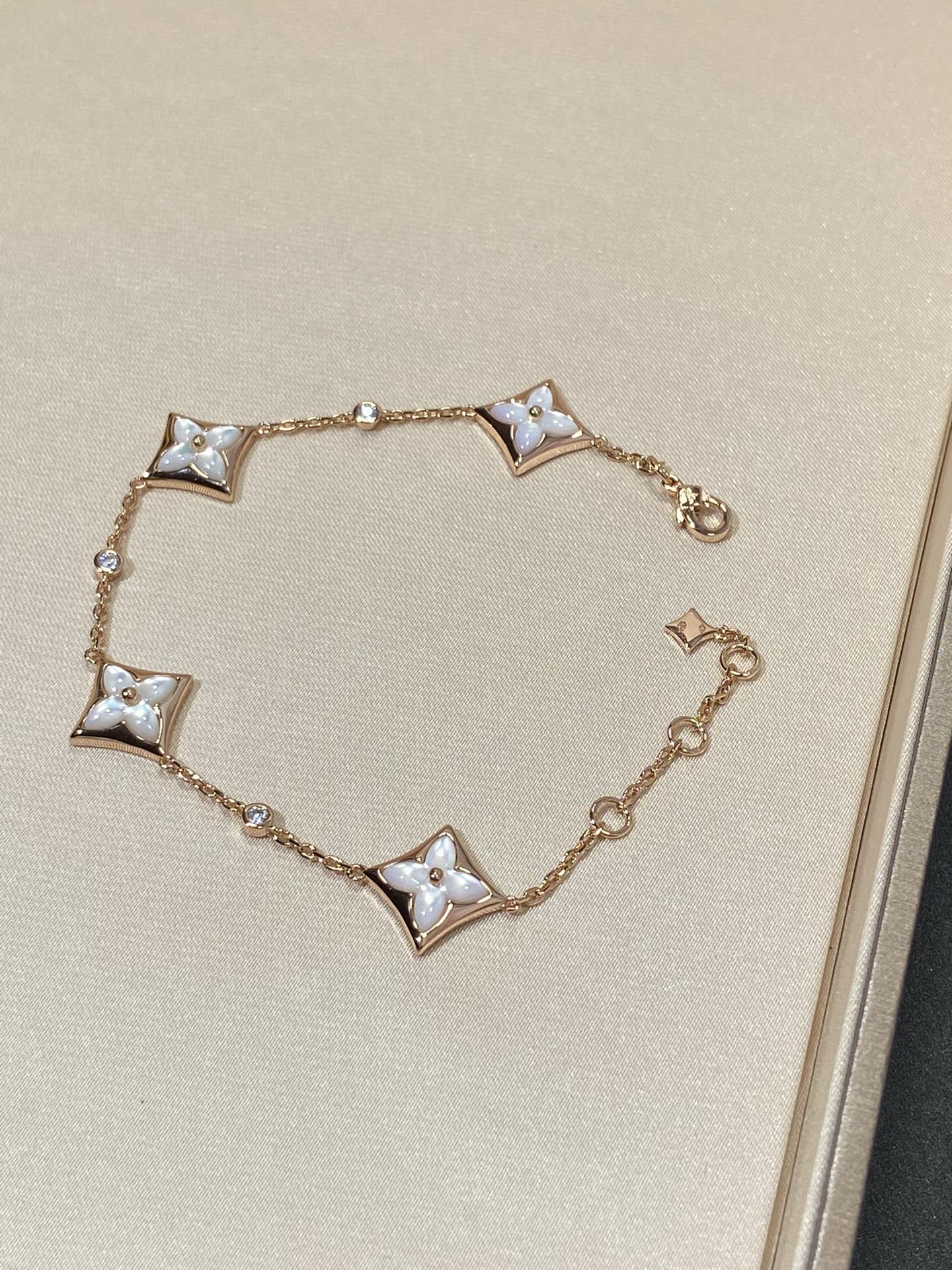 [Favorite]STAR 4 MOTIF MOP DIAMOND ROSE GOLD BRACELET