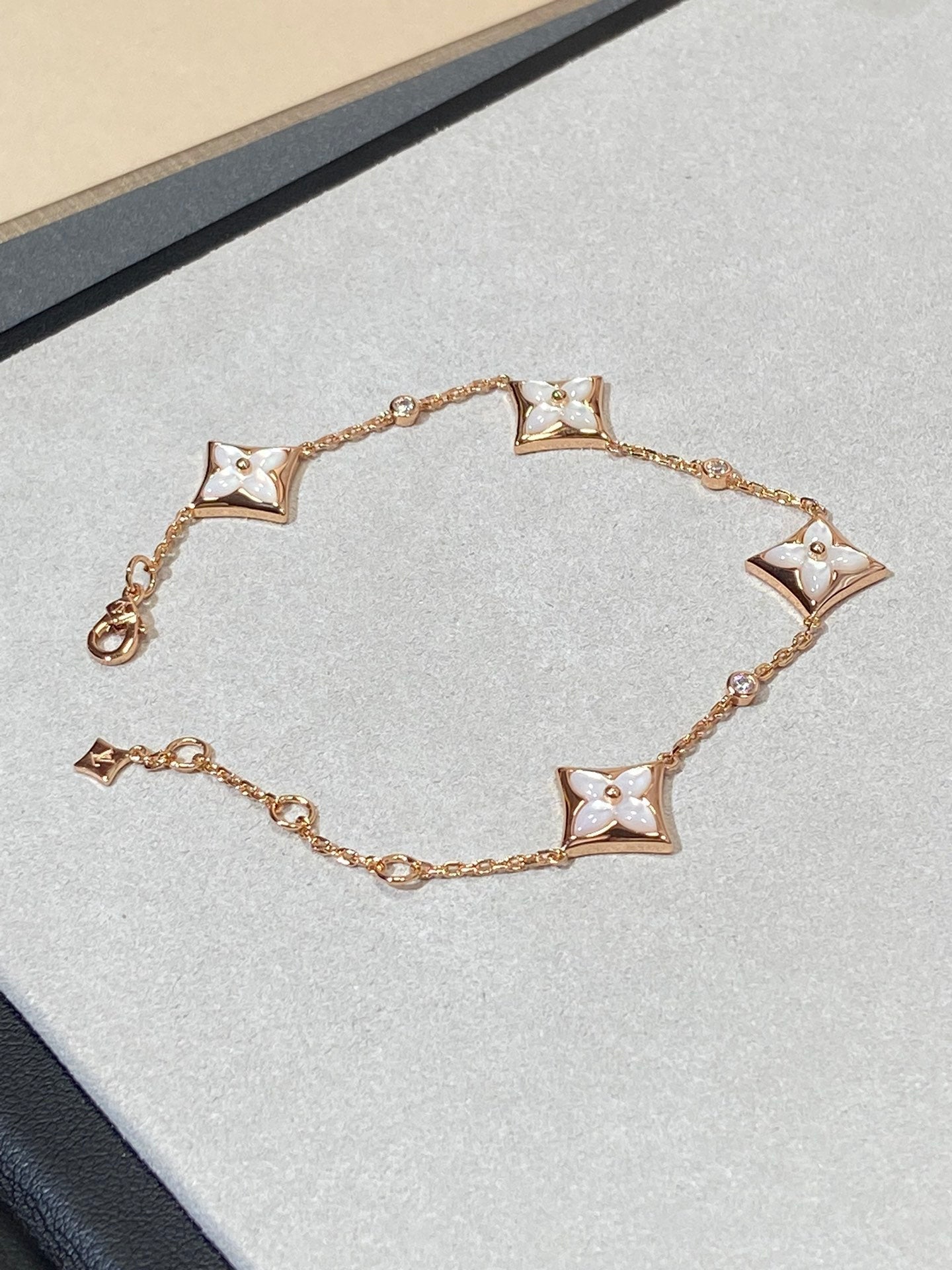 [Favorite]STAR 4 MOTIF MOP DIAMOND ROSE GOLD BRACELET