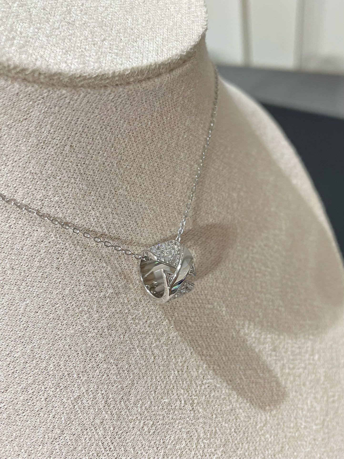 [Favorite]LIENS EVIDENCE DIAMOND PAVED NECKLACE