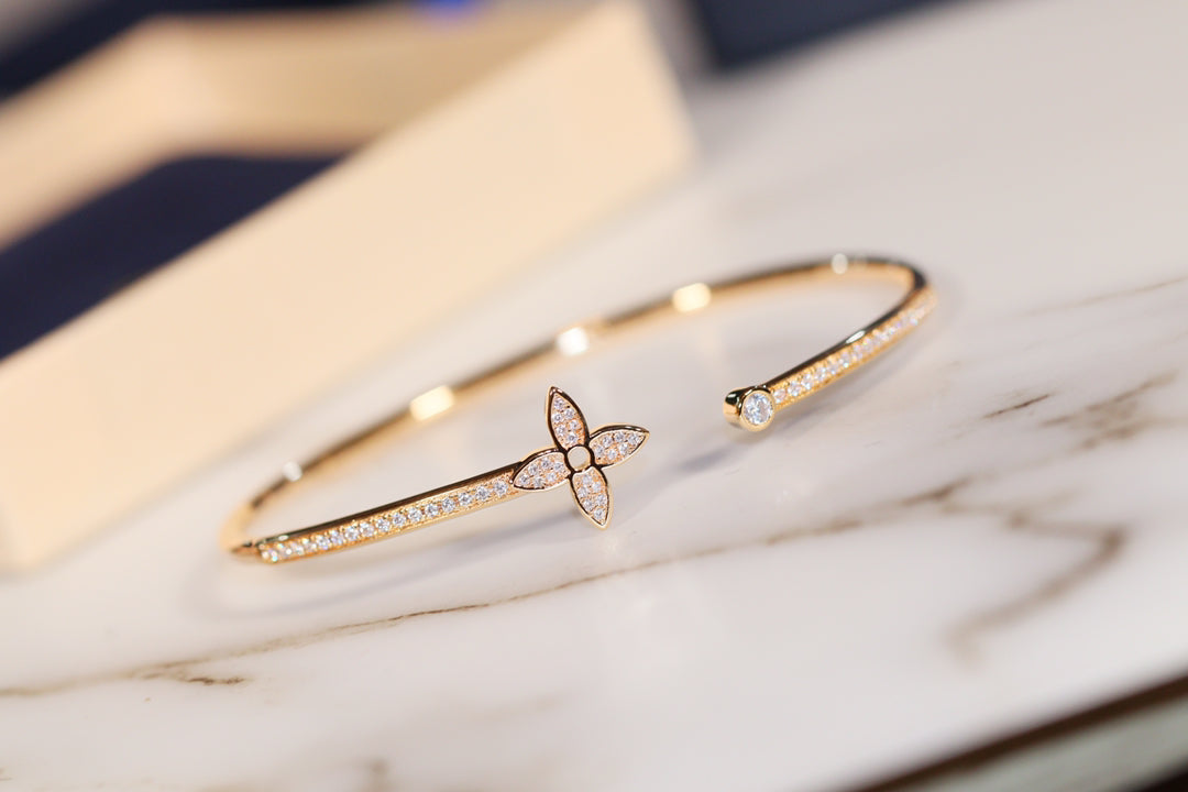 [Favorite]IDYLLE GOLD OPEN BRACELET DIAMOND PAVED