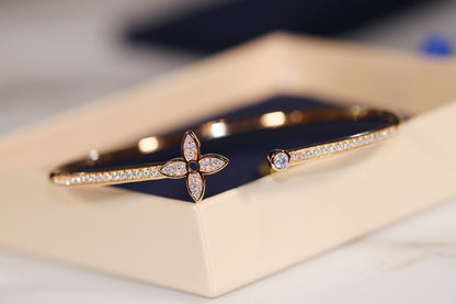 [Favorite]IDYLLE GOLD OPEN BRACELET DIAMOND PAVED