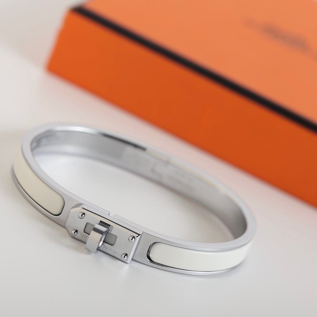 [Favorite]HM KELLY WHITE ARMBAND