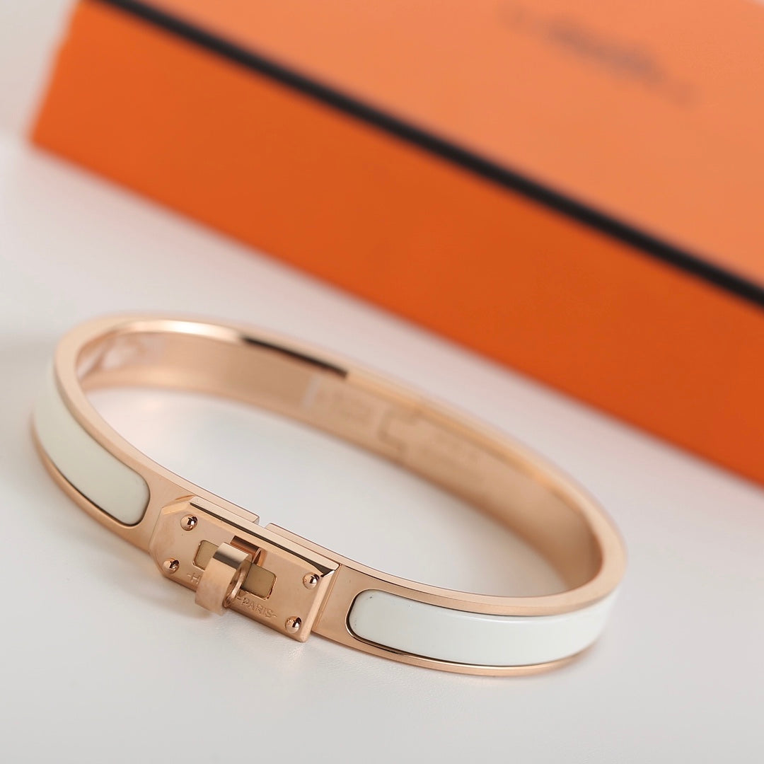 [Favorite]HM KELLY WHITE ARMBAND