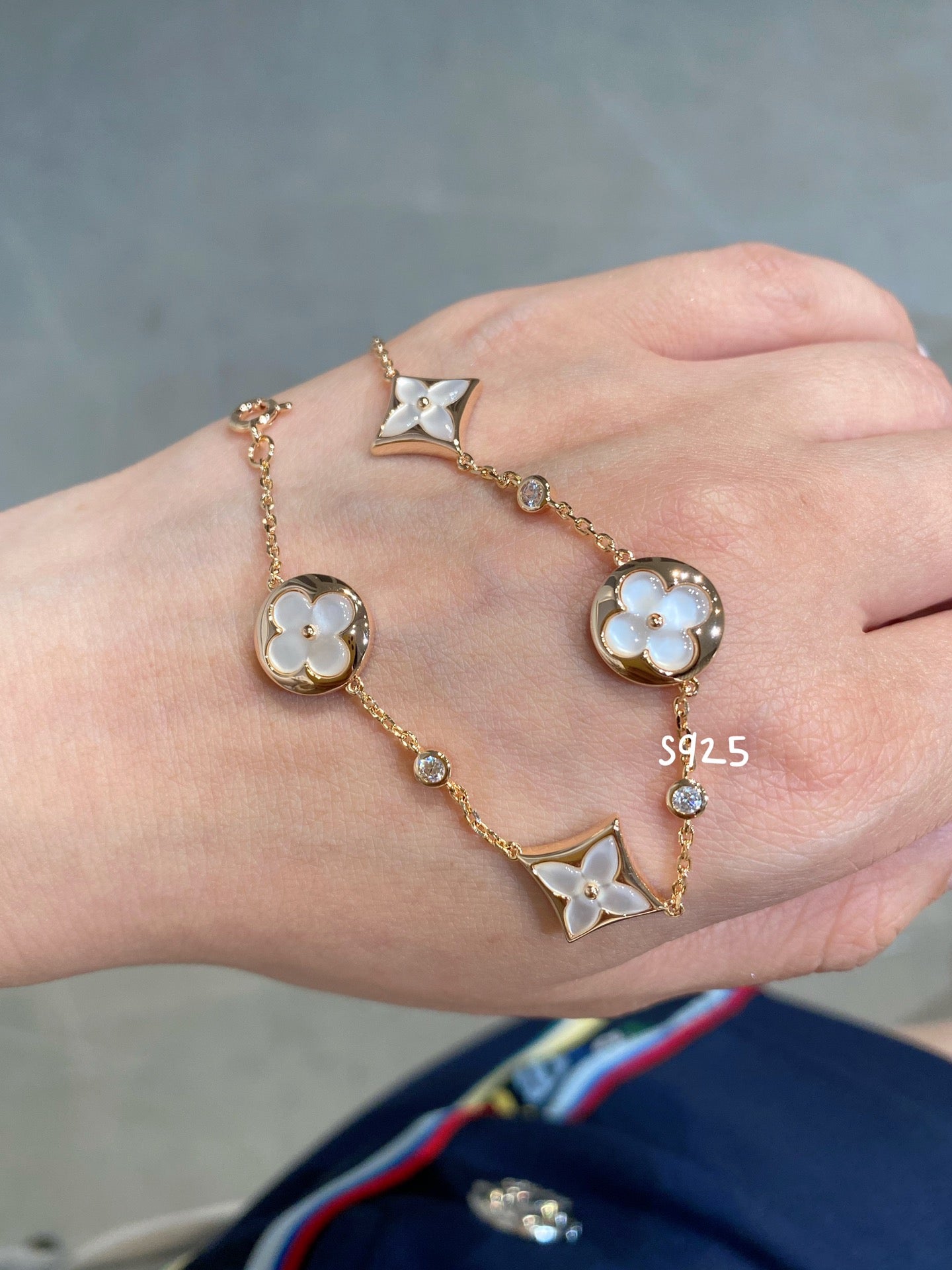 [Favorite]STAR AND SUN 4 MOTIF WHITE MOP ROSE GOLD BRACELET