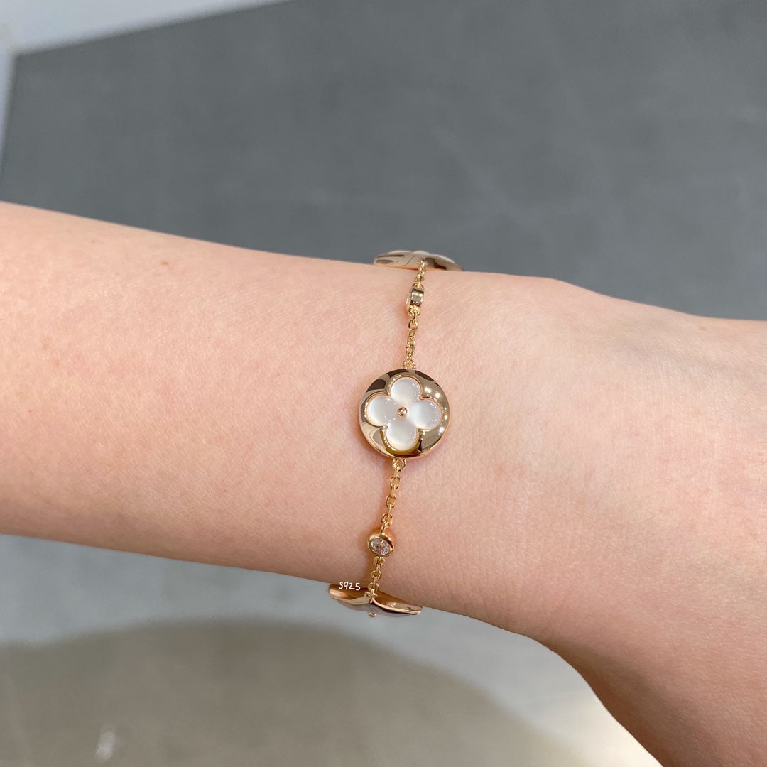 [Favorite]STAR AND SUN 4 MOTIF WHITE MOP ROSE GOLD BRACELET