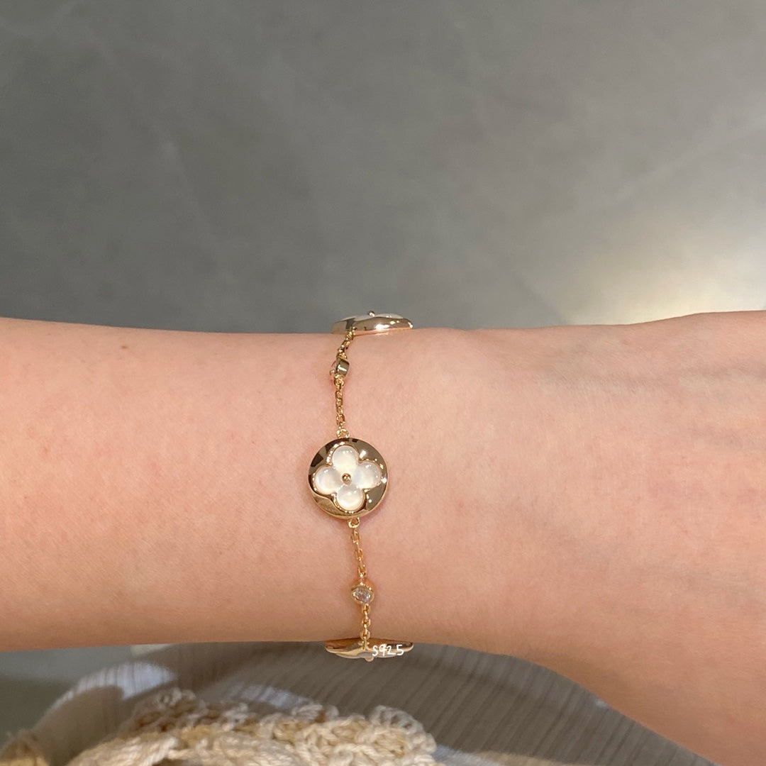 [Favorite]STAR AND SUN 4 MOTIF WHITE MOP ROSE GOLD BRACELET