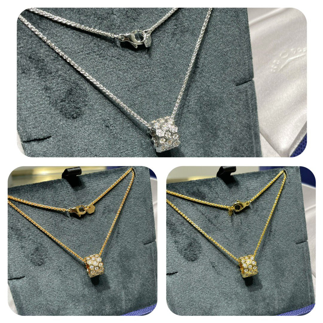[Favorite]BEE LOVE DIAMOND PAVED 3 ROW NECKLACE