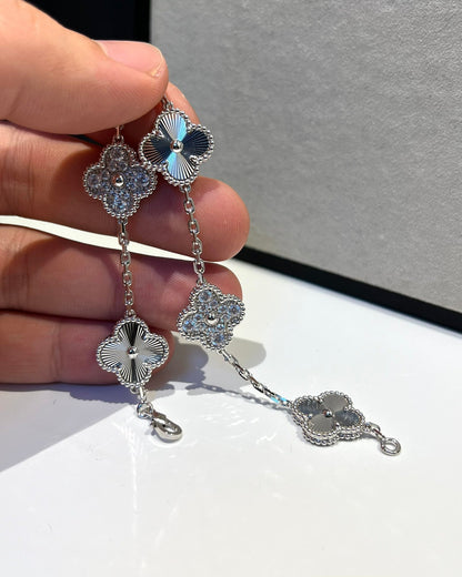 [Favorite]LUCKY CLOVER 5-MOTIF BRACELET - LASER COLLECTION