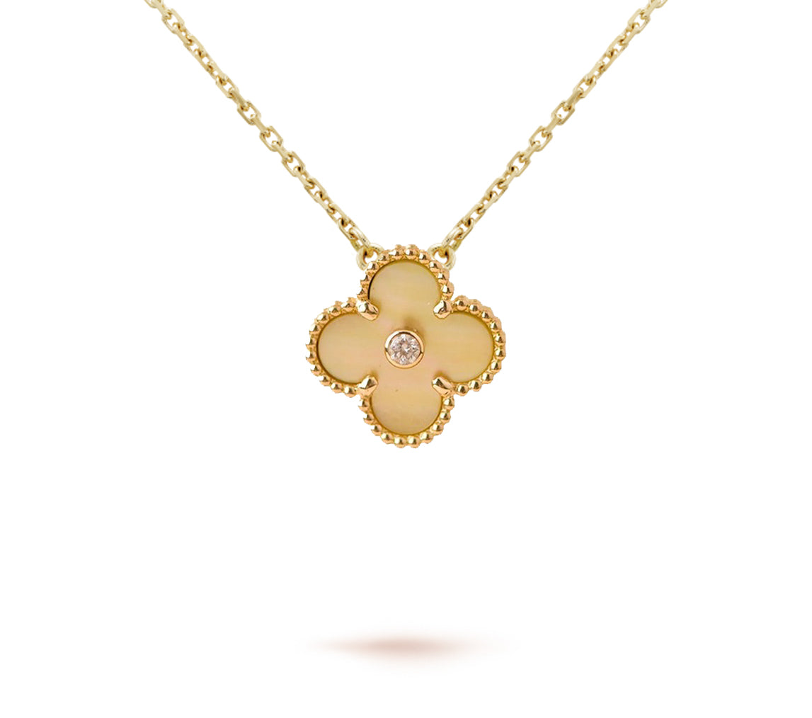 [Favorite]LIMITED EDITION CHRISTMAS CLOVER FLOWER NECKLACE - 15MM ANNUAL COLLECTIBLE PENDANT