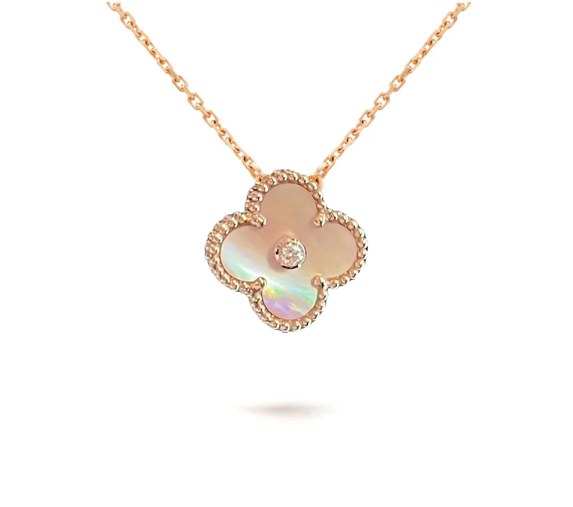 [Favorite]LIMITED EDITION CHRISTMAS CLOVER FLOWER NECKLACE - 15MM ANNUAL COLLECTIBLE PENDANT