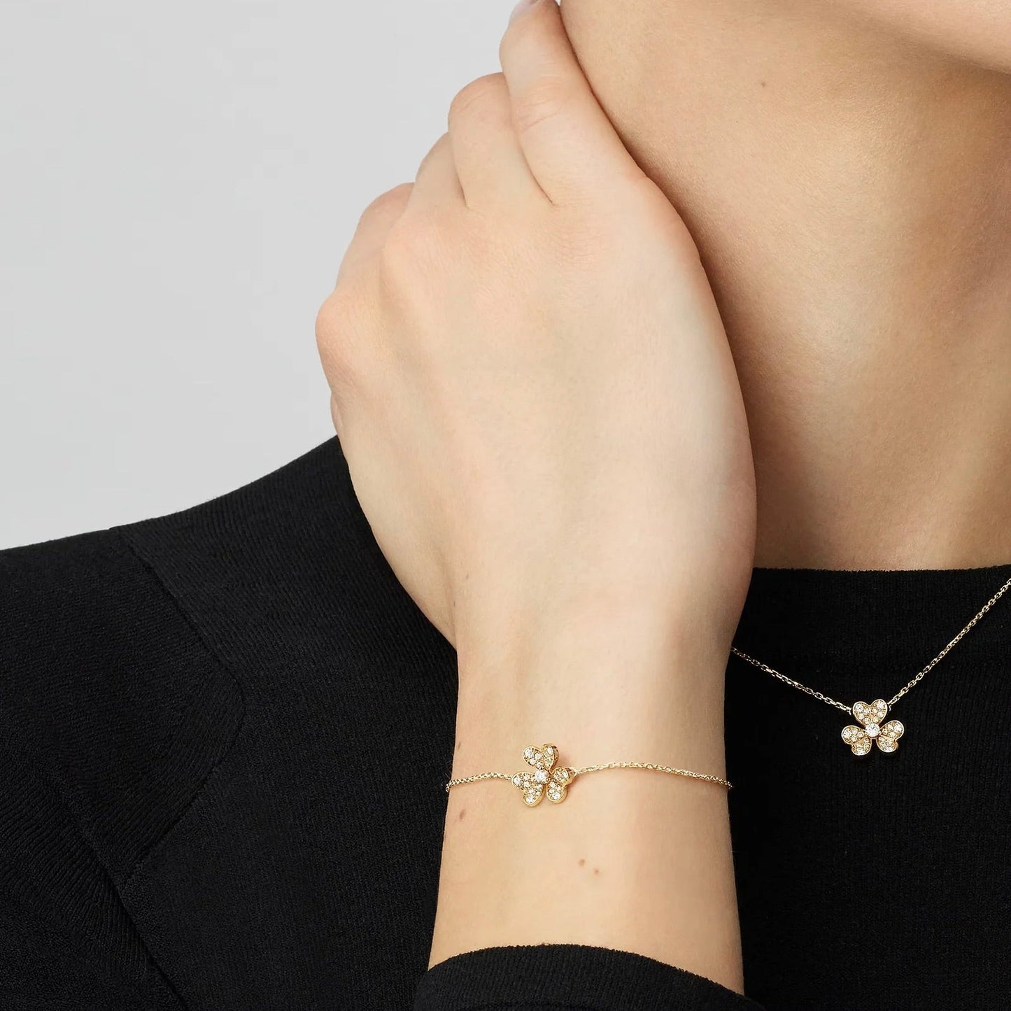 [Favorite]LUMINOUS BLOSSOM SINGLE-MOTIF CHARM BRACELET
