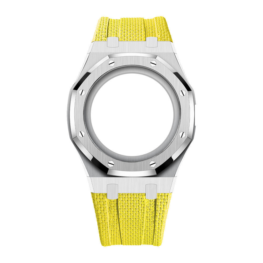 Boîtier en acier et bracelet à recouvrement intégral en fluoroélastomère