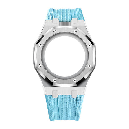 Boîtier en acier et bracelet à recouvrement intégral en fluoroélastomère