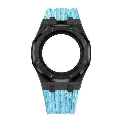 Boîtier en acier et bracelet à recouvrement intégral en fluoroélastomère