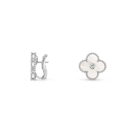 [Favorite]15MM CLOVER FLOWER STUD EARRINGS DIAMOND-WHITE GOLD COLLECTION