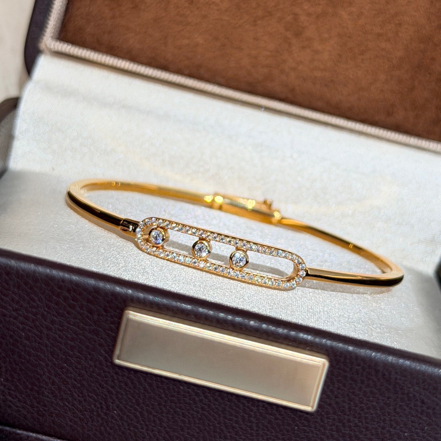 [Favorite]MOVE PAVÉ DIAMOND BANGLE BRACELET M