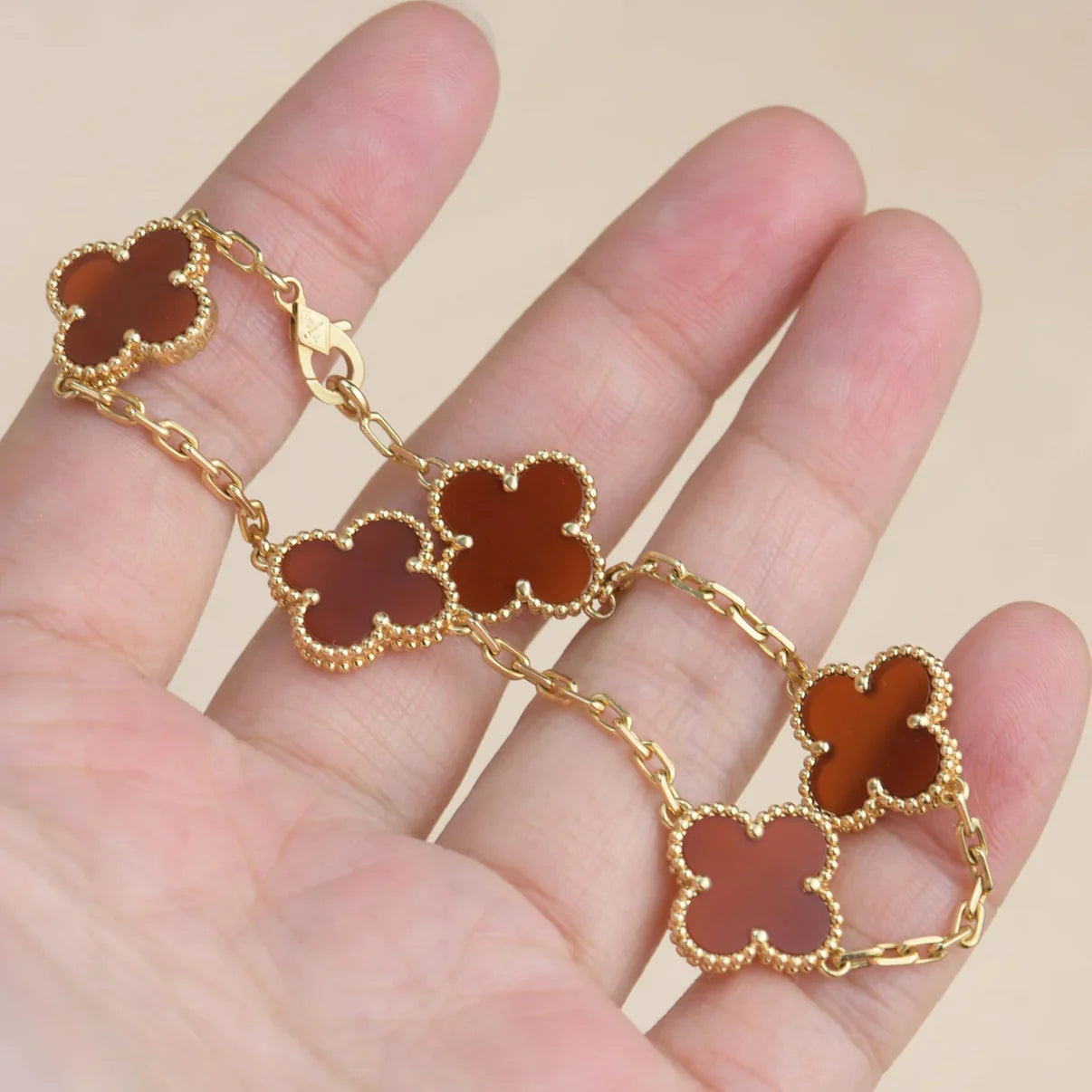 [Favorite]LUCKY CLOVER 5-MOTIF BRACELET - RED CARNELIAN COLLECTION
