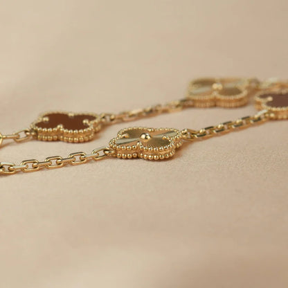 [Favorite]LUCKY CLOVER 5-MOTIF BRACELET - RED CARNELIAN COLLECTION