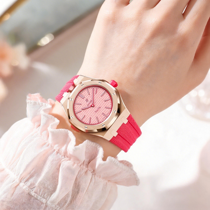 Boîtier en acier et bracelet à recouvrement intégral en fluoroélastomère