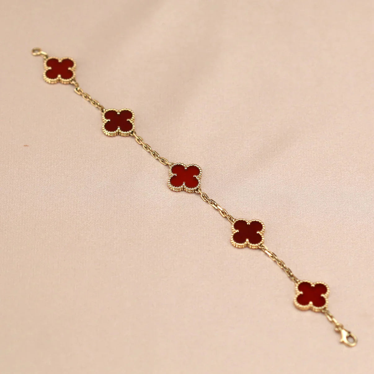 [Favorite]LUCKY CLOVER 5-MOTIF BRACELET - RED CARNELIAN COLLECTION