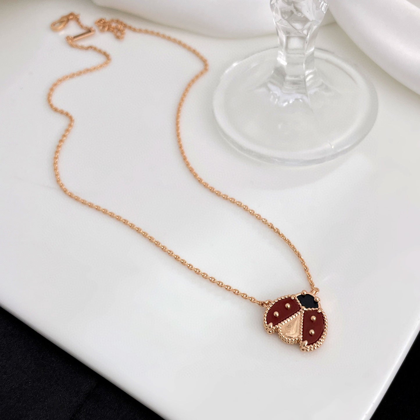 [Favorite]LUCKY CARNELIAN LADYBUG CHARM NECKLACE