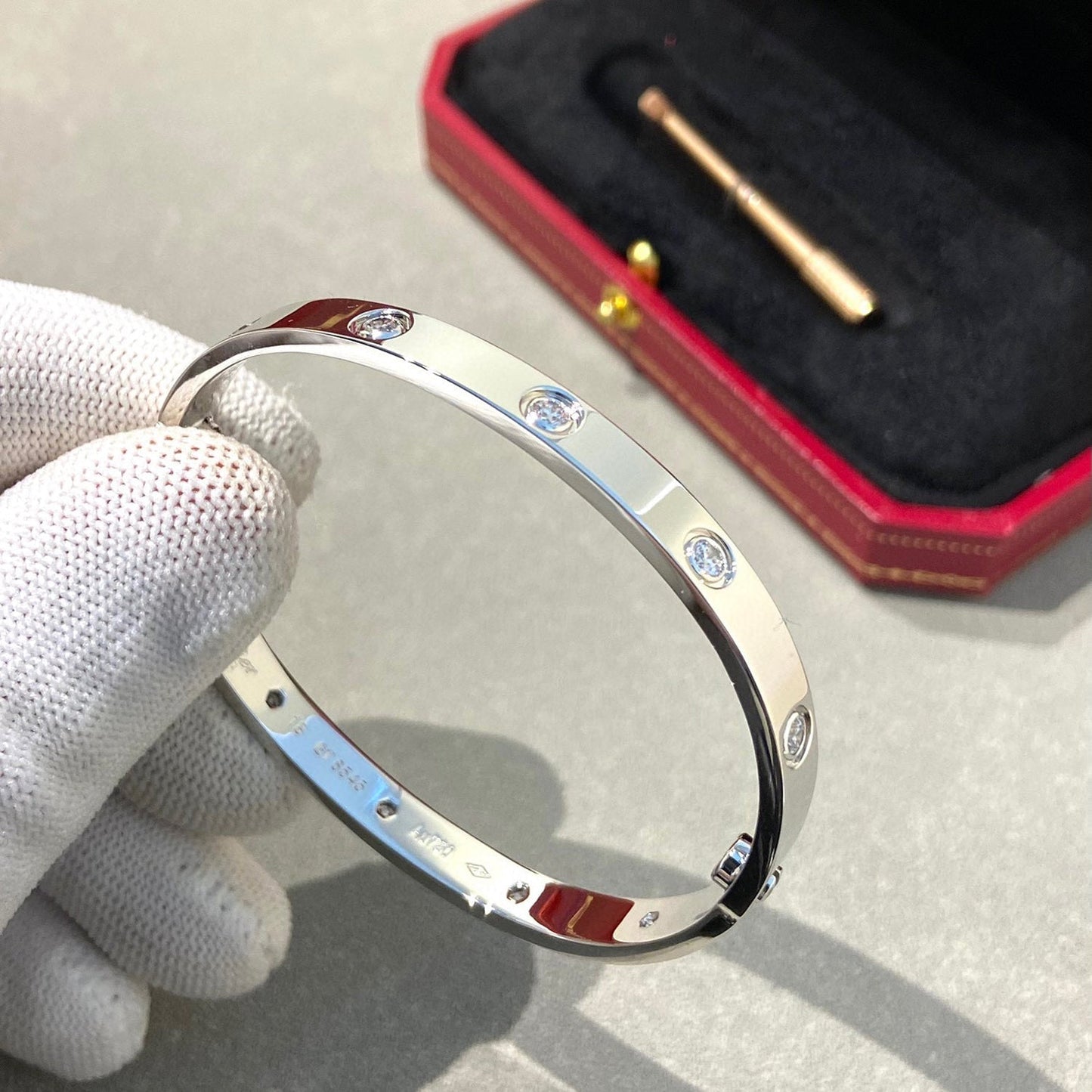[Favorite]CLASSIC 6.1MM LOVE BANGLE - 10-DIAMOND