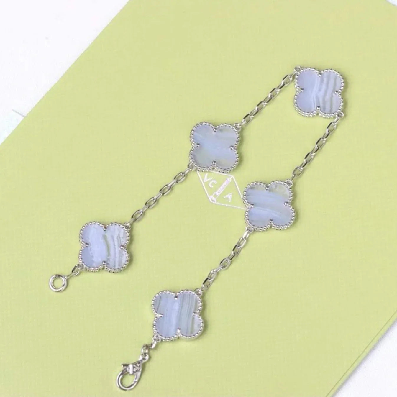 [Favorite]LUCKY CLOVER 5-MOTIF BRACELET - PURPLE CHALCEDONY COLLECTION